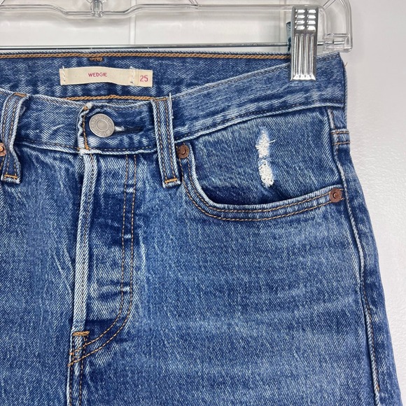 Levi's Wedgie Premium Denim Button Fly Distressed Jeans 25 - Picture 2 of 9